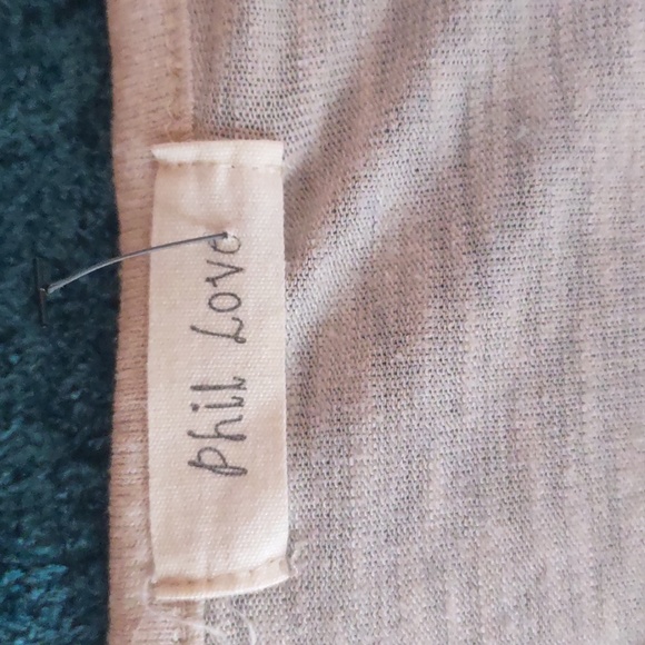 Phil Love flowy top - Picture 3 of 4